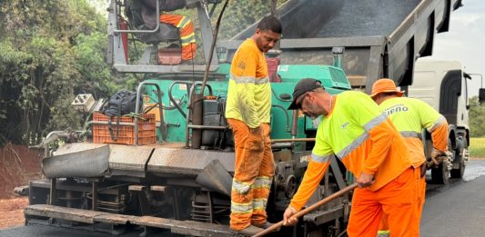 Pavimentação da Estrada Santo Antônio avança em Cambira